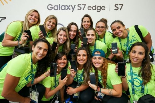 Olympians Visit Samsung Galaxy Studio