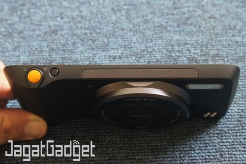 Hands-On Review Moto Mods untuk Moto Z 5 Moto Z 43