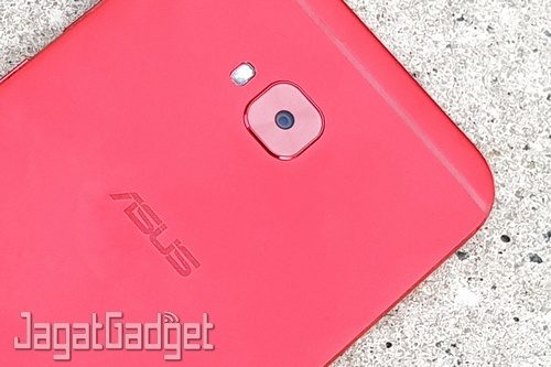 Review Smartphone ASUS Zenfone 4 Selfie Pro 5 ASUS Zenfone 4 Selfie Pro - 01