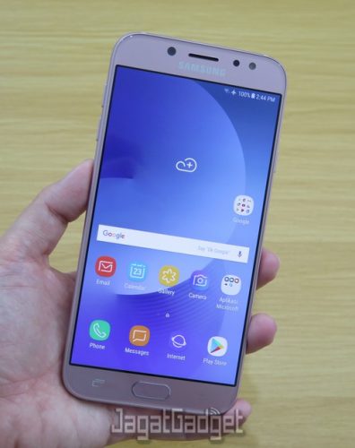Review Smartphone Android: Samsung Galaxy J7 Pro 1 galaxy j7 pro 13