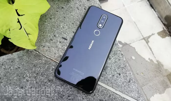 4 Nokia 6.1 Plus