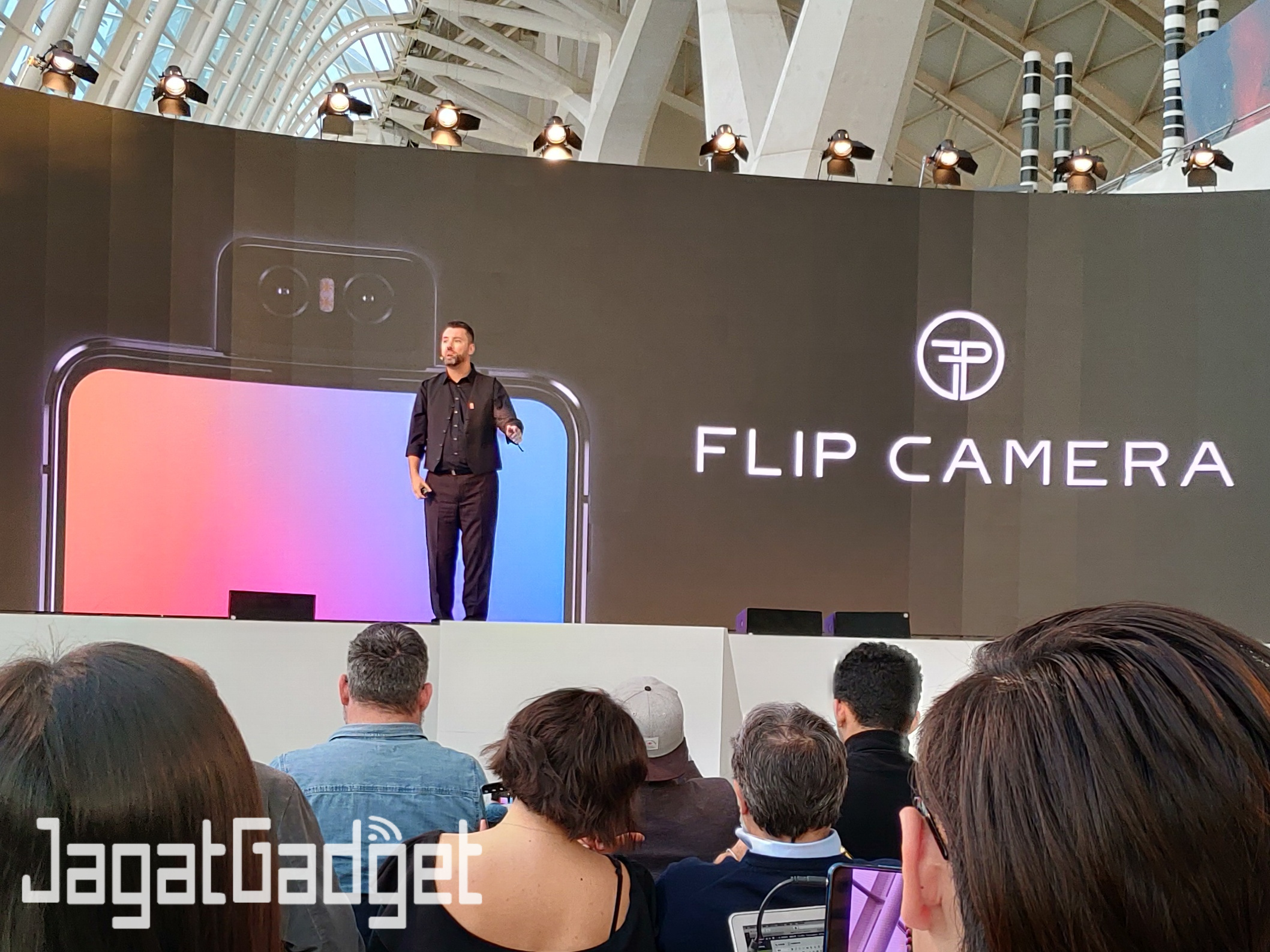 ASUS Rilis Smartphone Flagship Baru: ZenFone 6 4 P 20190516 202944 01