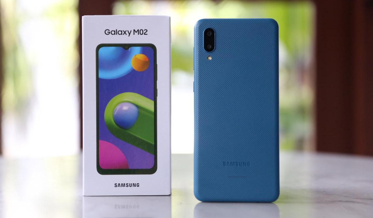 harga dan spesifkasi Galaxy m02