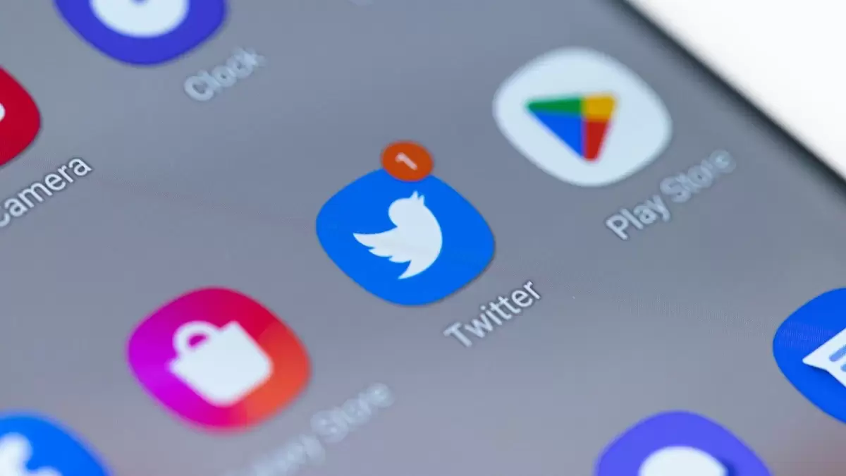 Autentikasi Dua Faktor Via SMS Di Twitter Kini Jadi Fitur Berbayar