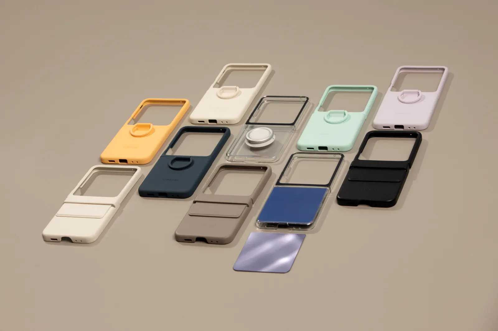 Galaxy Z Fold5 and Galaxy Z Flip5 case 3