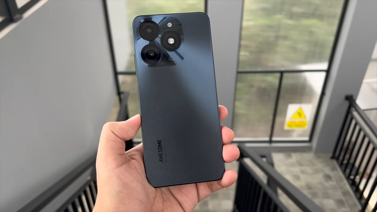 Review iTel A70: Smartphone Rp 900 Ribuan Paling Tak Masuk Akal! 4 iTel A70 3