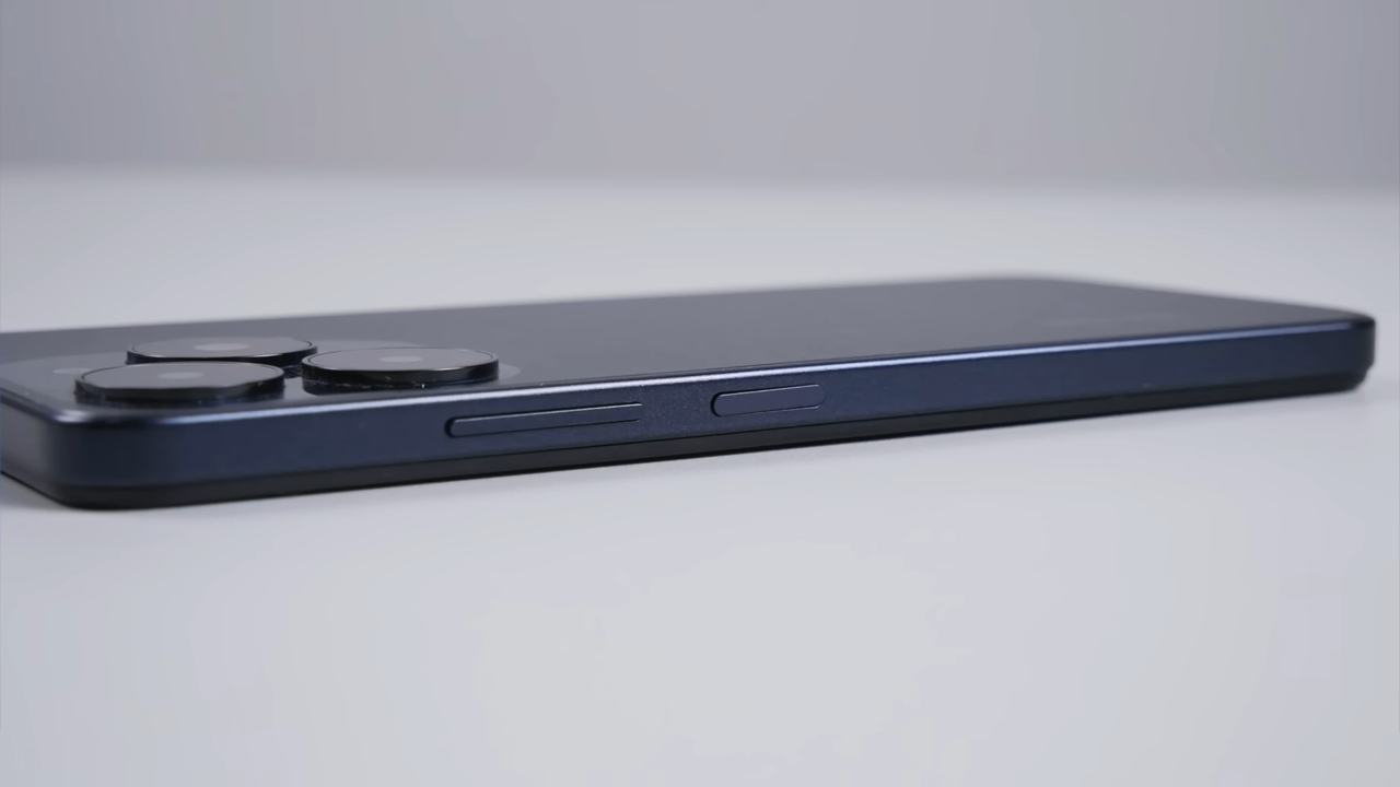 Review iTel A70: Smartphone Rp 900 Ribuan Paling Tak Masuk Akal! 6 iTel A70 5
