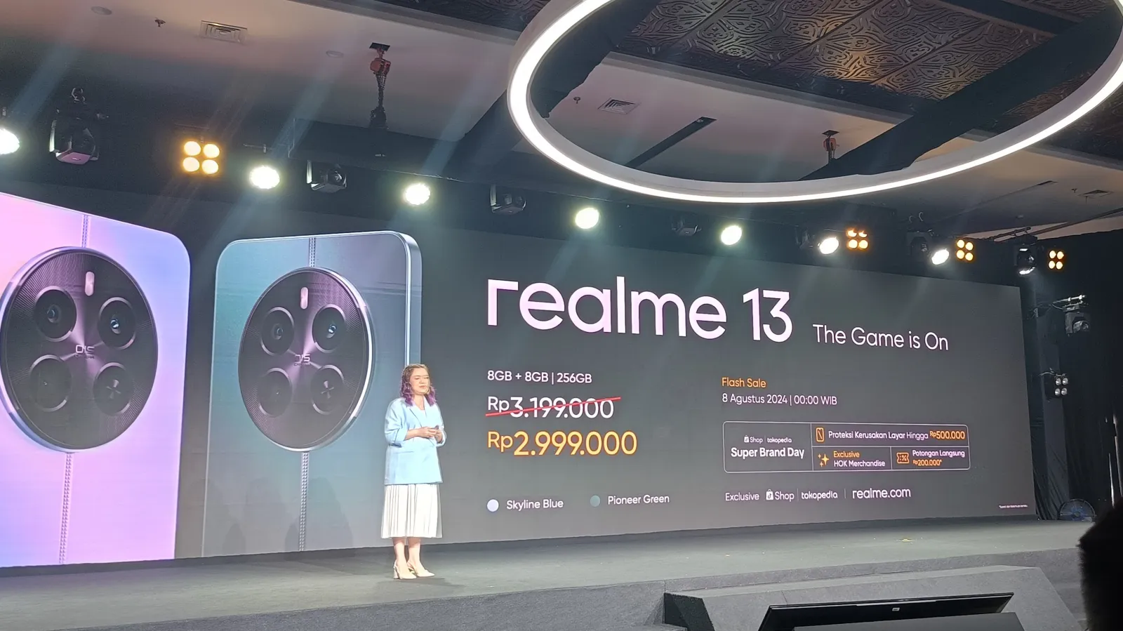 Realme 13 Resmi Rilis Indonesia dengan Harga Mulai Rp2,8 Juta 5 realme 13 3