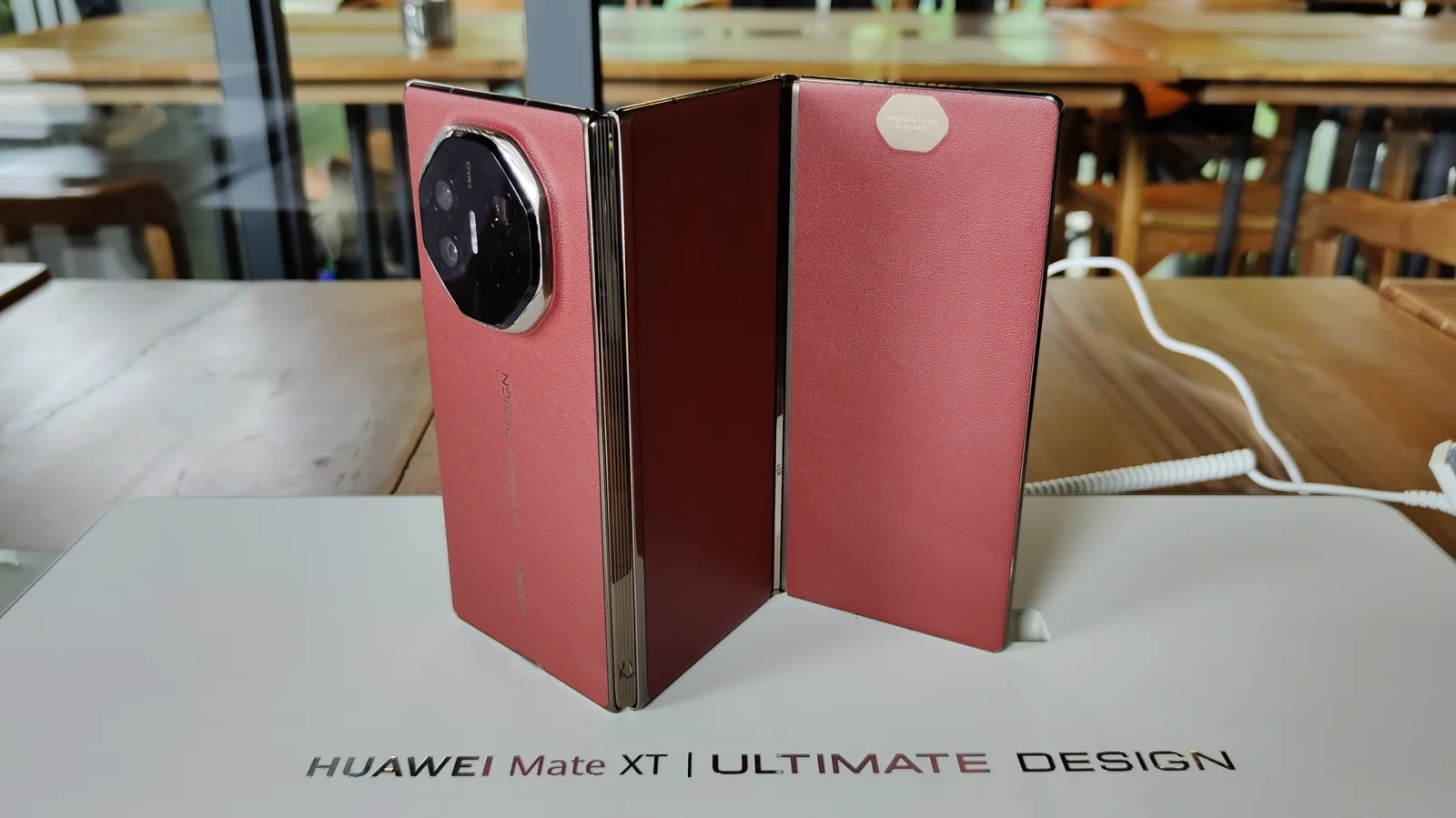 huawei mate xt ultimate (1)