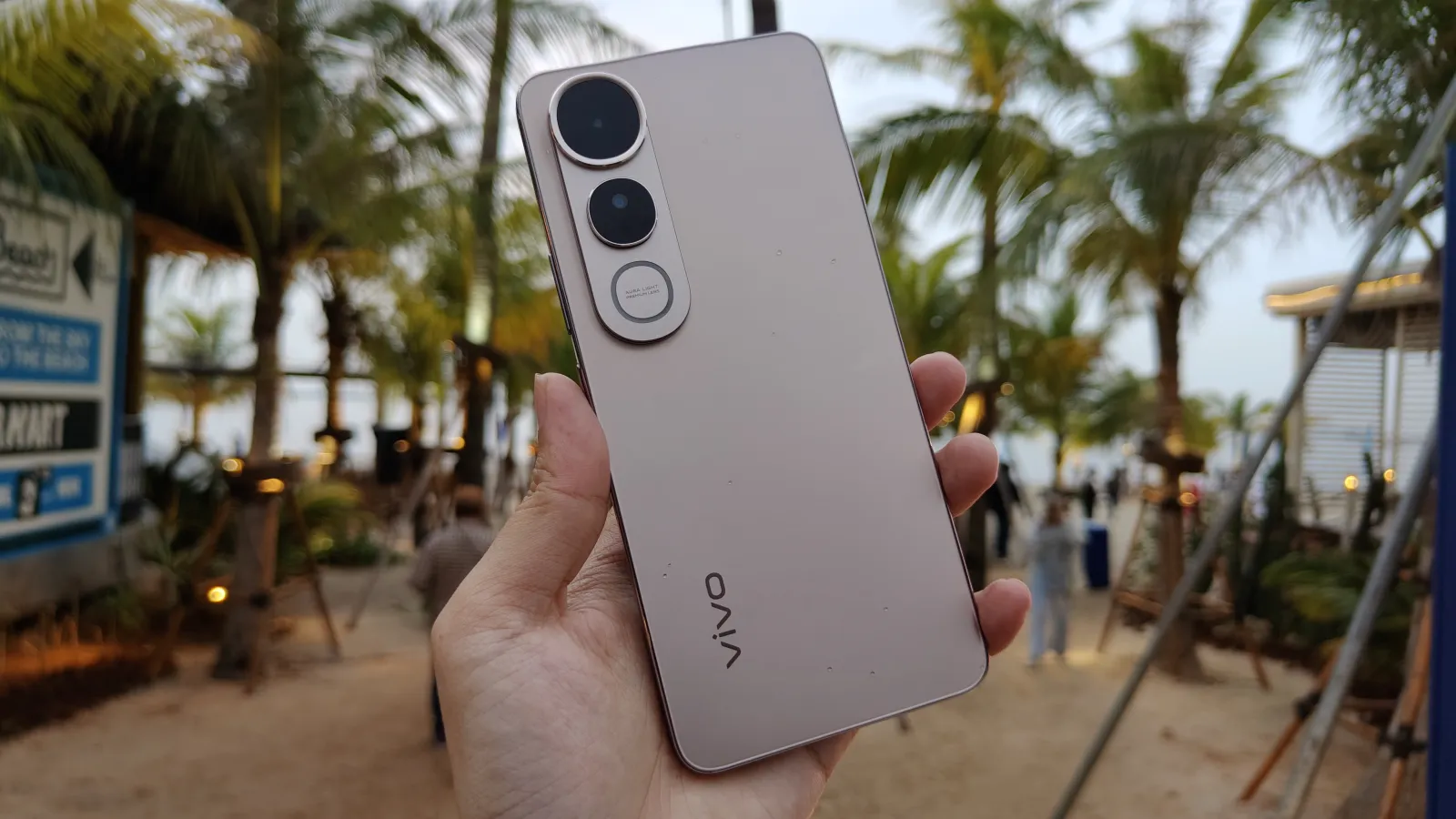 vivo v50 lite 1