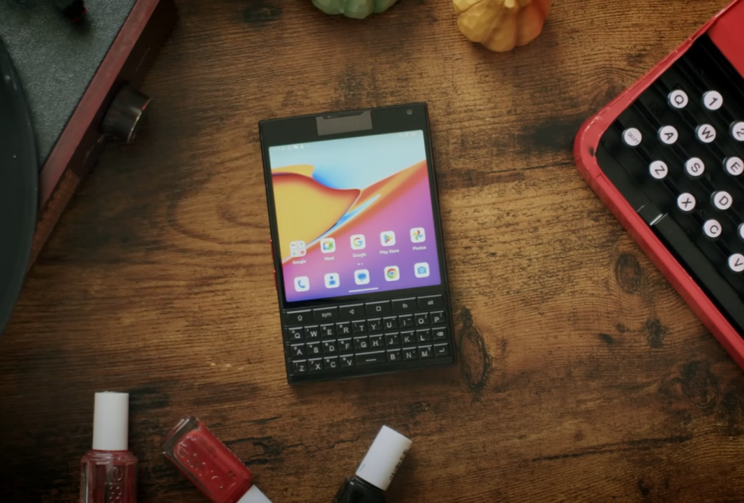Unihertz Titan 2 Meluncur, Smartphone dengan Keyboard Fisik