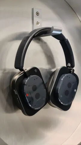 nothing headphone 1 3