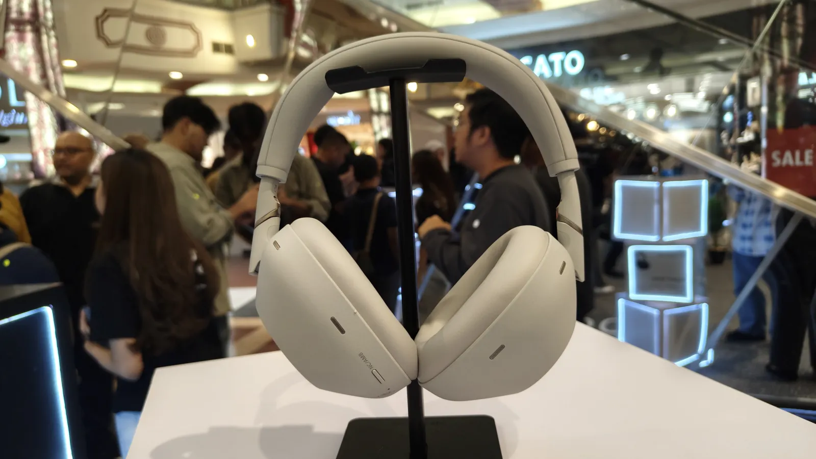 Headphone Premium Sony WH-1000XM6 Resmi Hadir di Indonesia, Segini Harganya! 3 sony WH 1000XM6 5