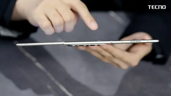 3 Tecno Phantom Ultimate G Fold 1