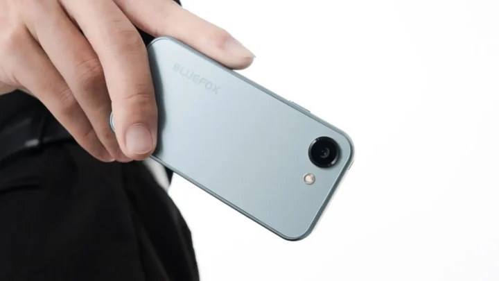 Bluefox NX1: Smartphone 4 Inci yang “Langka” di Masa Kini
