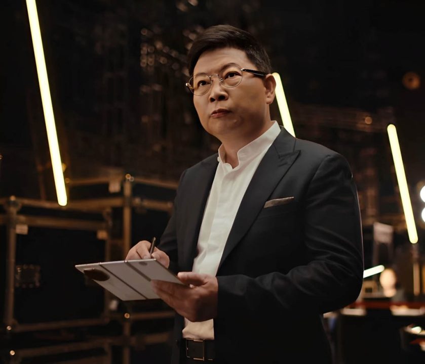 Huawei Mate XTs