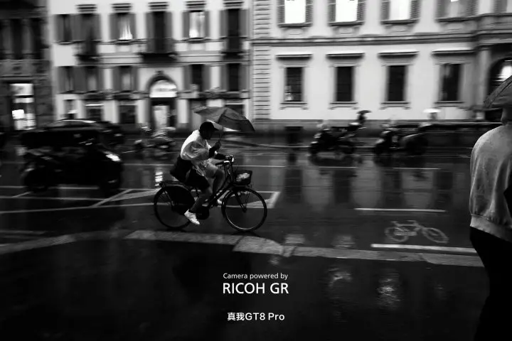 4 realme GT8 Pro x RICOH GR IV