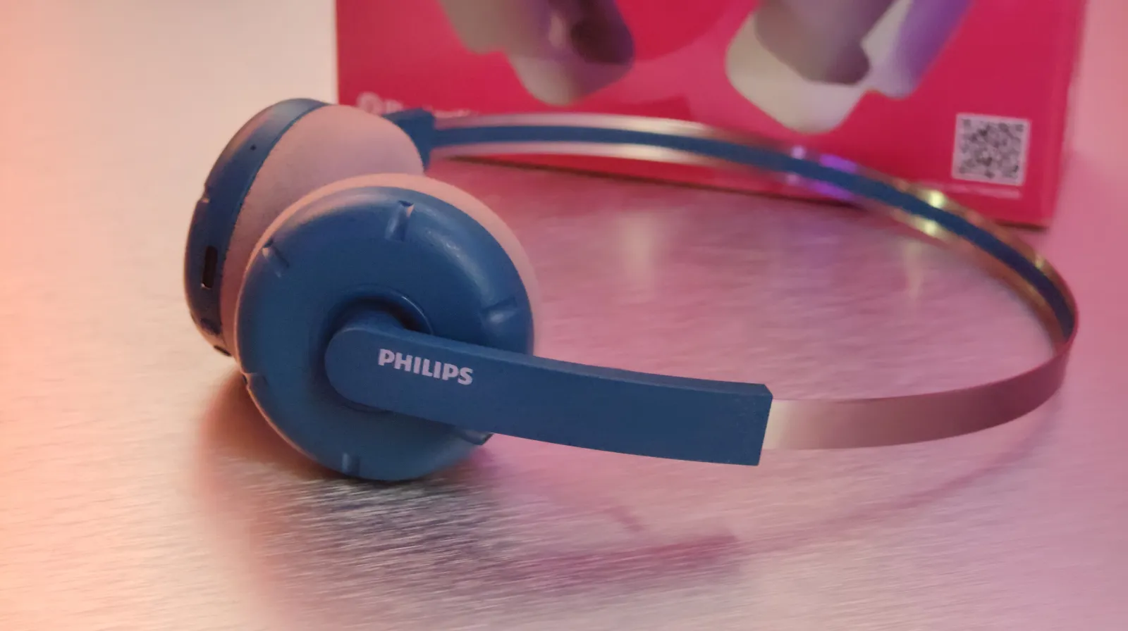 Philips TAH2000 “The Ringo” Rilis di Indonesia, Headphone Retro Jeroan Modern 4 Phillips TAH2000 The Ringo 1