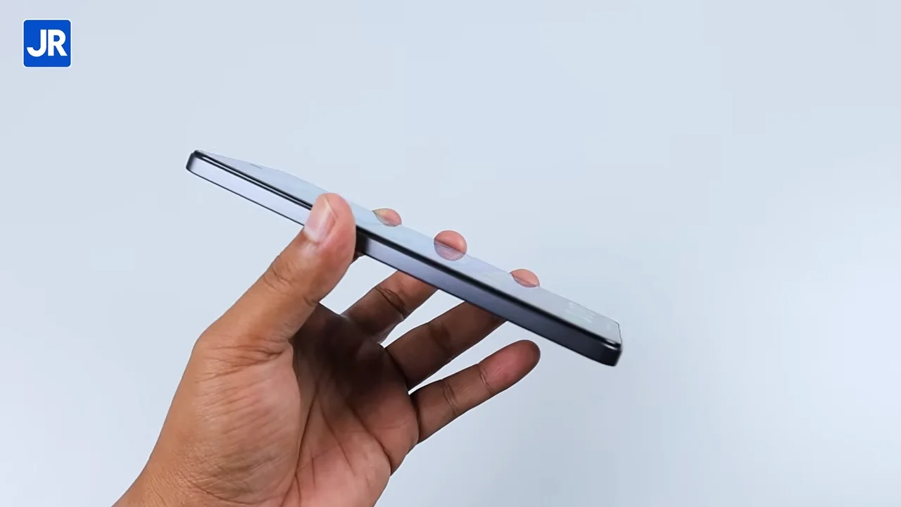 Review iQOO Z10R: Paket Komplit dari iQOO Harganya Cuma Rp 3 Jutaan? 4 iQOO Z10R 4