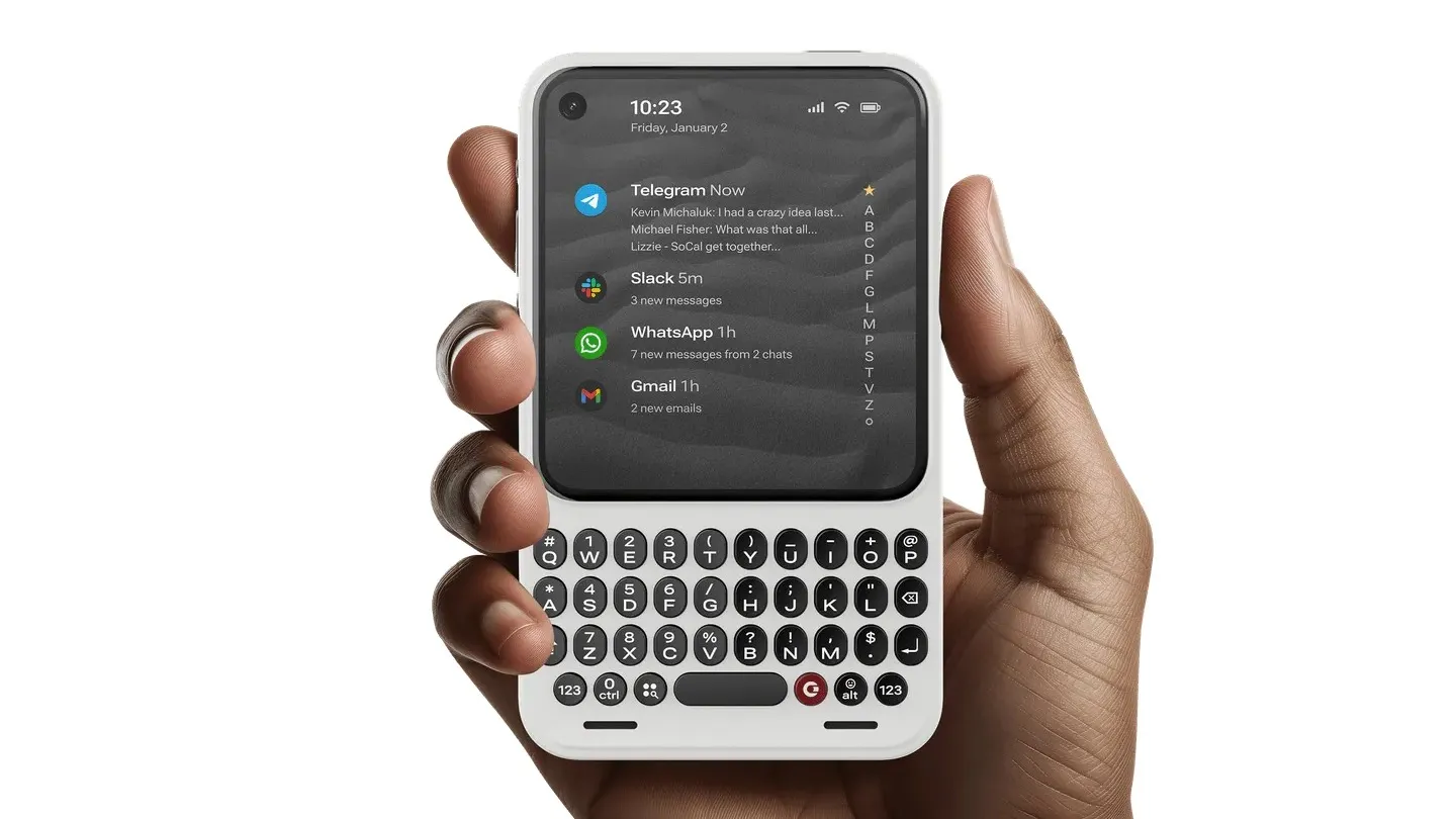 Clicks Communicator, Smartphone yang Berusaha Hidupkan Kembali Era Blackberry