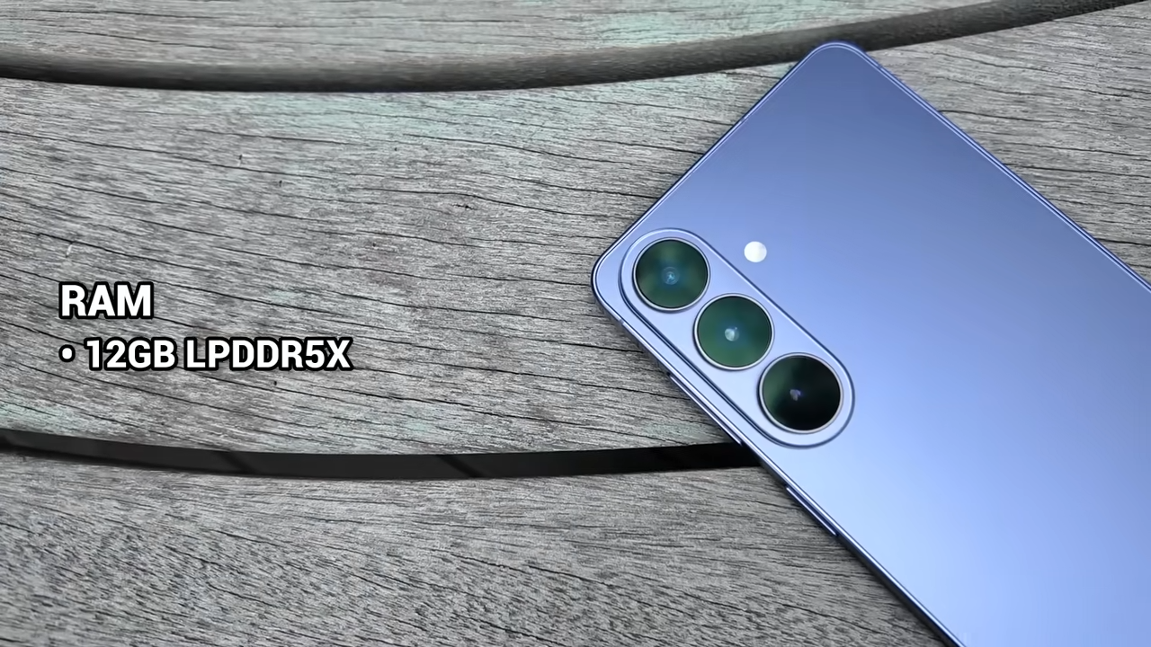 Preview Samsung Galaxy S26 dan S26+: Smartphone Pertama dengan Chip 2nm 9 HP Pertama dgn Chip 2nm Preview Samsung Galaxy S26 dan S26 YouTube 3 55