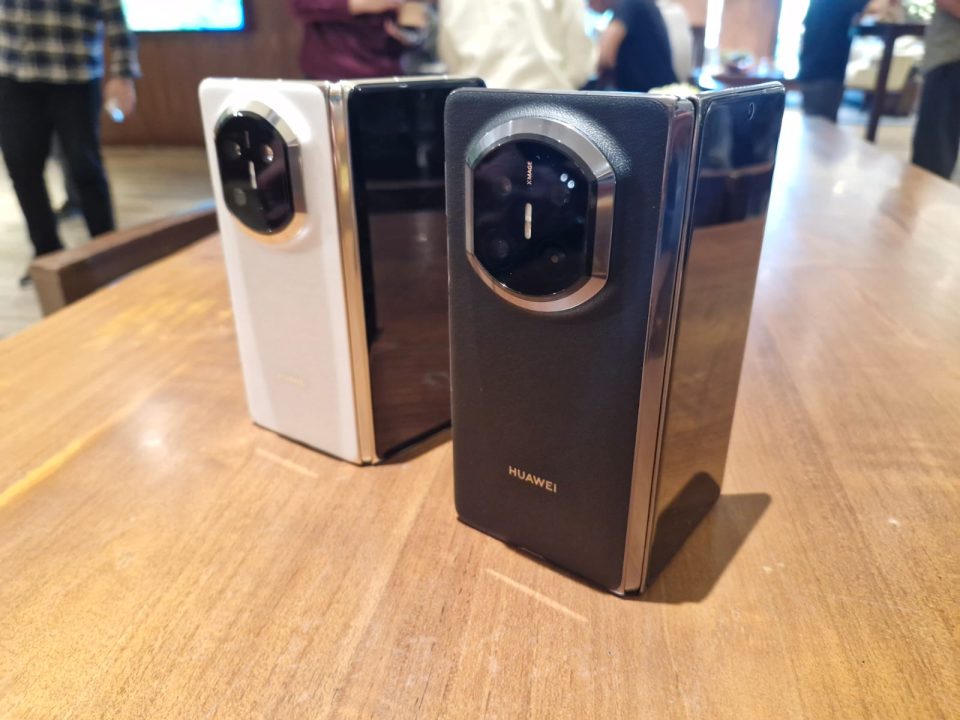 Ini Wujud Huawei Mate X7, Bakal Diboyong Resmi Ke Indonesia 3 huawei Mate X7
