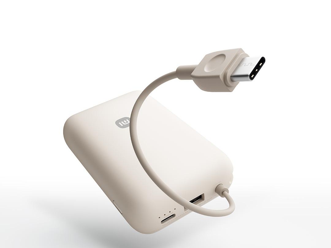 Xiaomi Rilis Power Bank Pocket Terbaru, Lebih Ringkas dengan Kabel Bawaan 2 Xiaomi 10000mAh Pocket Edition Power Bank 2