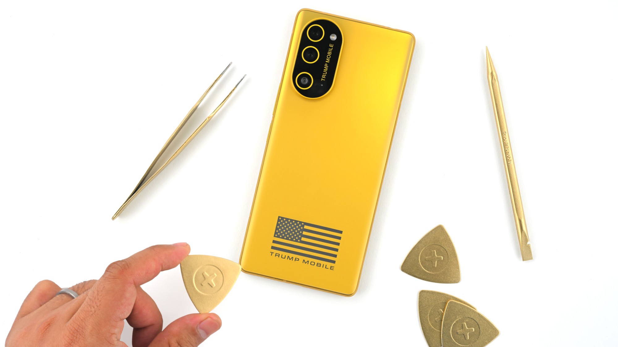 iFixit Trump T1 Teardown 4