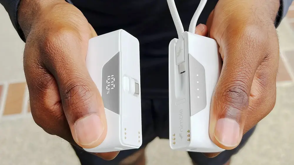 Power Bank Ini Bisa Dibelah Jadi Dua!