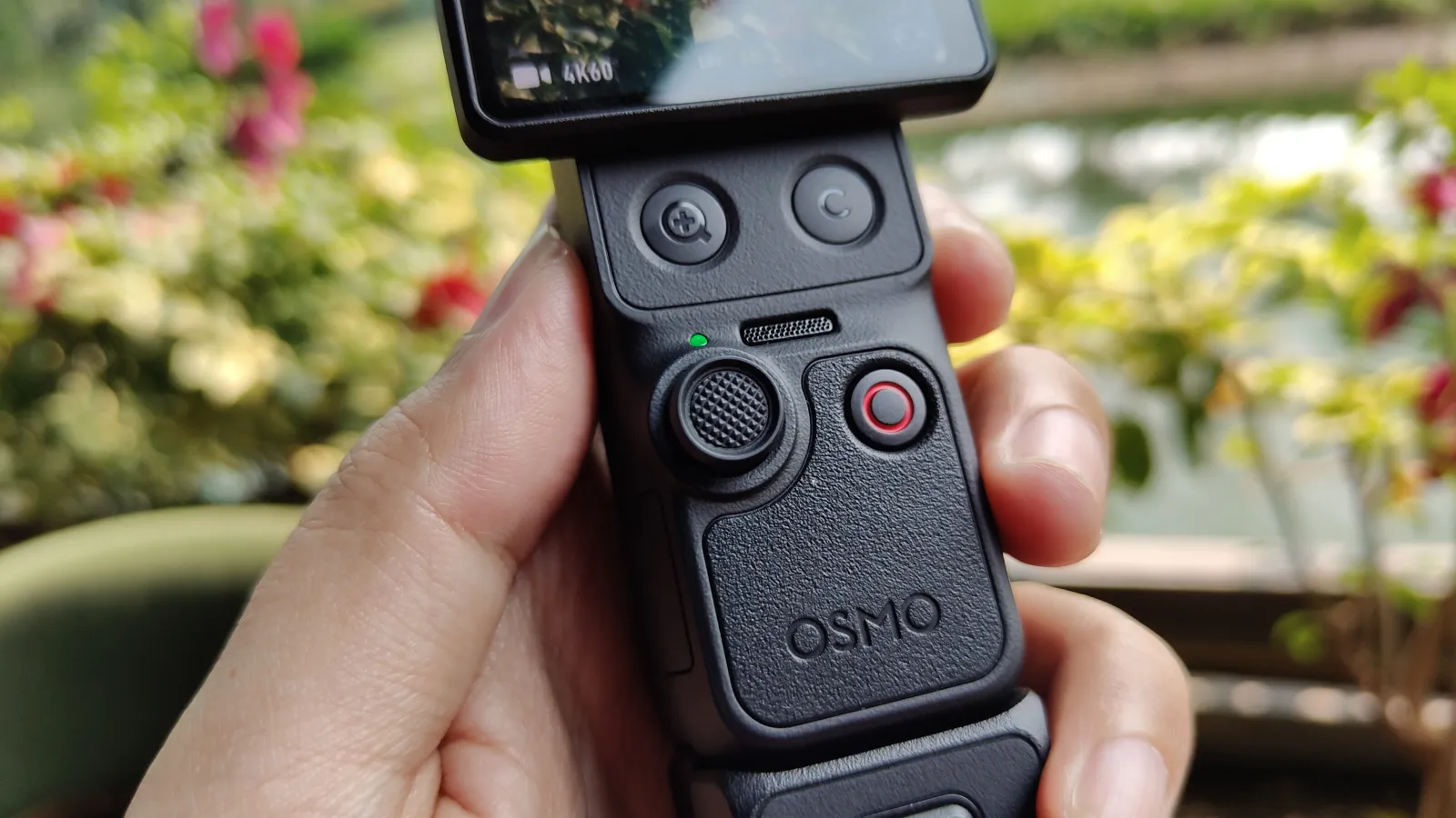 Sudah Rilis di Indonesia, Ini Spesifikasi dan Fitur-Fitur Unggulan dari DJI Osmo Pocket 4P! 4 DJI Osmo Pocket 4P 1