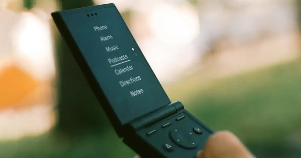 Light Flip Diperkenalkan, Hape Layar Lipat Bergaya Retro 2 Light Flip Layar