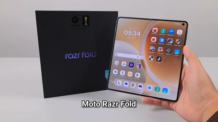 Moto Razr Fold
