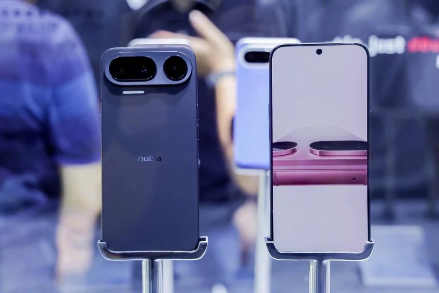 Nubia Kenalkan Smartphone AI Agent: NaviX Ultra
