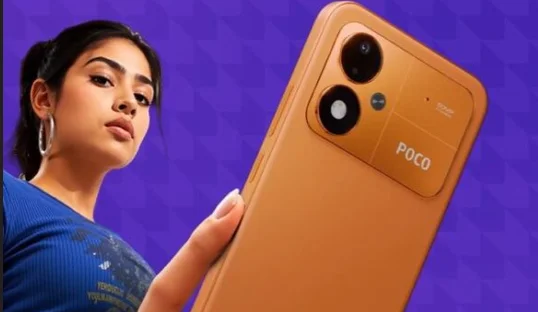 POCO M8 Power dalam warna oranye