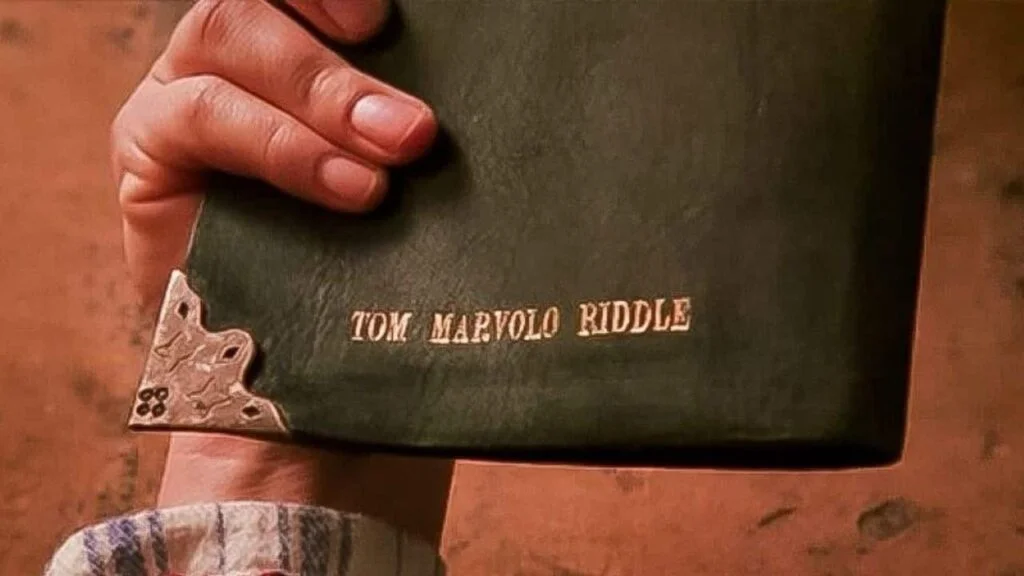 buku harian voldemort AI