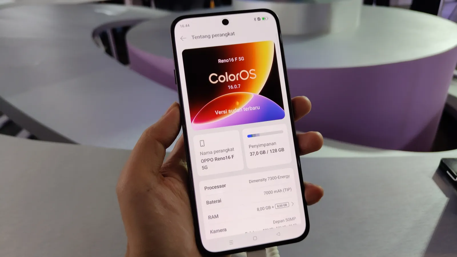 OPPO Reno16 Series Resmi Hadir di Indonesia, Segini Harganya! 8 reno16 series 6
