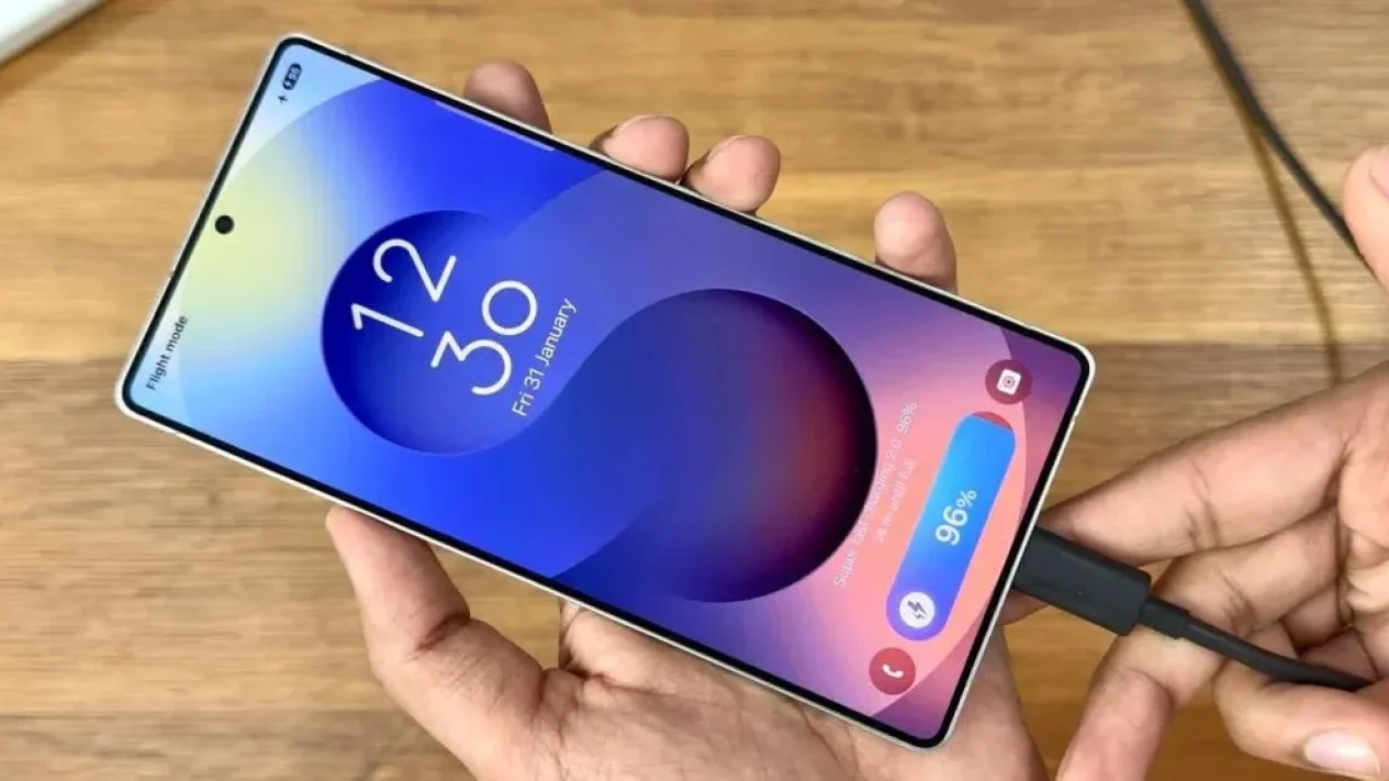 Samsung  Galaxy S27 Series Batal Pakai Layar BOE