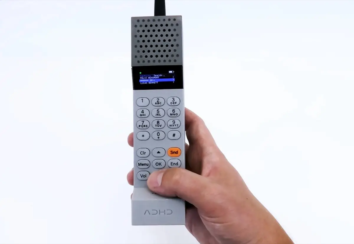 ADHD One, Hape Retro yang Cuma Bisa Telepon 3 ADHD One